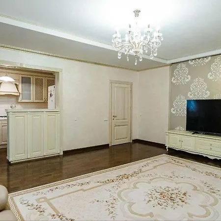 Cathedral Park And Pedestrian Zone Ultracentral Cozy Apartment In Chisináu Exterior foto