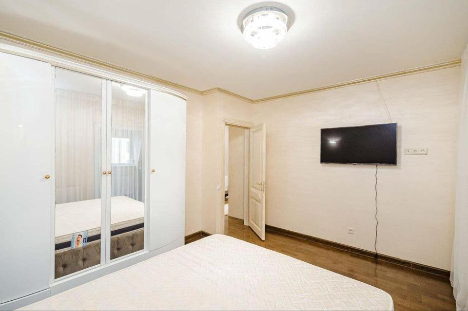 Apartment Cathedral Park And Pedestrian Zone Ultracentral Cozy In Kischinau